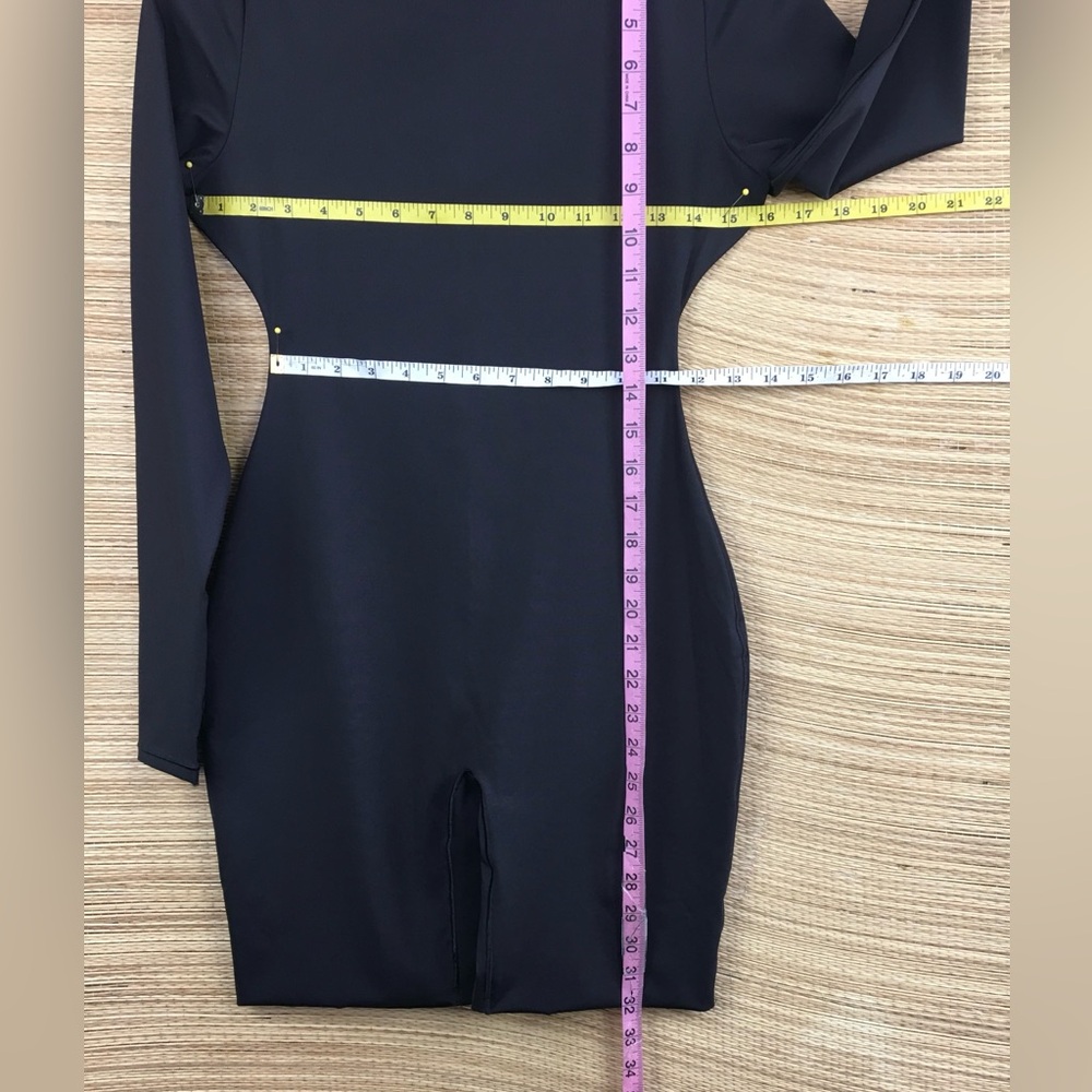 SKIMS All In One Long Sleeve Mid Thigh Onesie Romper In Onyx Size M - Picture 12 of 12